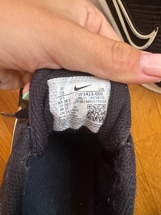 Zapatillas Nike Negras y Blancas