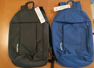 Mochilas Safta Negras y Azules