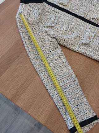 Chaqueta Liu Jo estilo Chanel Casi Nueva