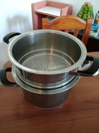 Olla AMC grande + vaporera,y tapa Acero Inox