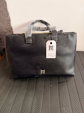 Bolso Negro Mishay Rajwani nuevo con su etiqueta