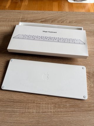 Apple Magic Keyboard compacto – Español