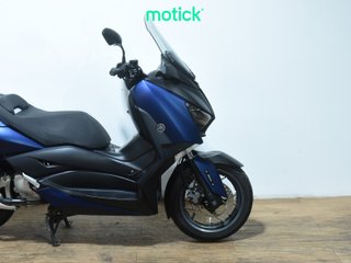 YAMAHA XMAX 125