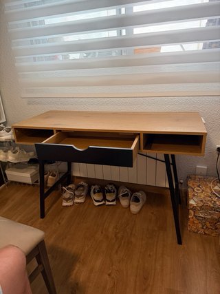 Mesa de escritorio madera y metal
