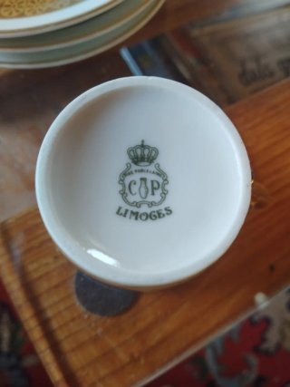 Tazas de café Limoges con platillos