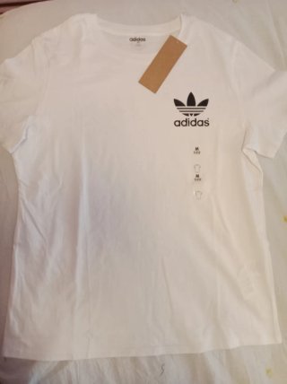 Camiseta con logo,Negra o Blanca Talla M