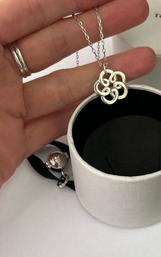 Collar Tous Plata de Ley 925 estrella o flor
