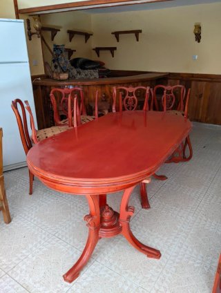 Mesa de comedor ovalada en cerezo