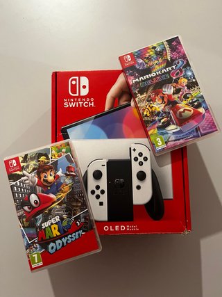 Nintendo Switch OLED Blanca + Juegos