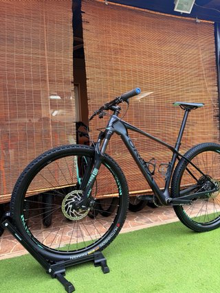 ORBEA ALMA CARBONO 29” ROCKSHOX
