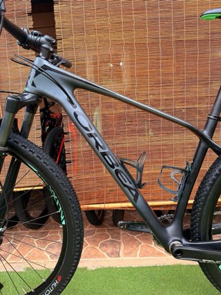ORBEA ALMA CARBONO 29” ROCKSHOX
