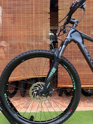 ORBEA ALMA CARBONO 29” ROCKSHOX