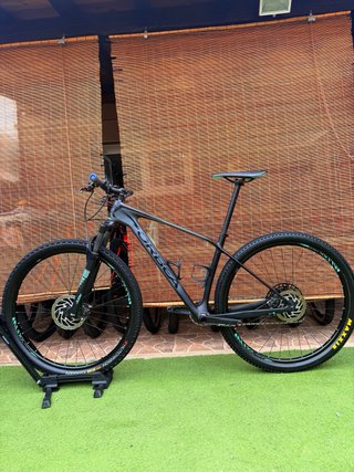 ORBEA ALMA CARBONO 29” ROCKSHOX