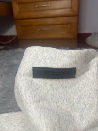 Moletom Essentials Fear of God Cinza