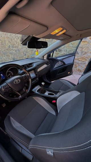 Toyota Avensis 2015 diesel etiqueta c.