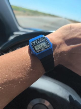 Reloj Casio F-91W Azul y Negro