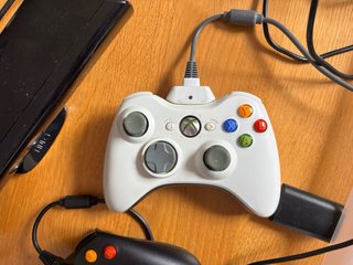Xbox 360 + 2 mandos + Kinect + 11 juegos