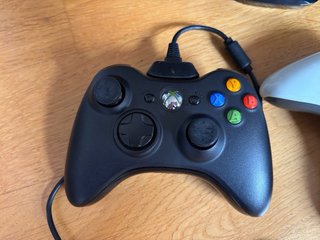 Xbox 360 + 2 mandos + Kinect + 11 juegos
