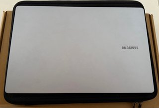 Samsung Galaxy Book 4 EDGE Gris/Plata