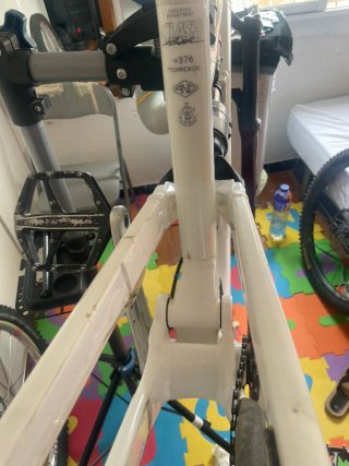 Cuadro Commencal Clash