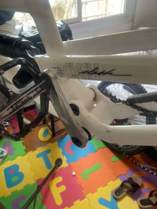 Cuadro Commencal Clash