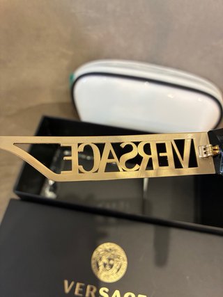 Occhiali da sole Versace neri e dorati