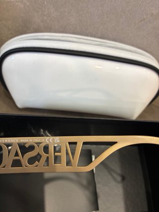 Occhiali da sole Versace neri e dorati