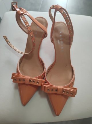 Zapatos de tacón Karmine naranja y rosa