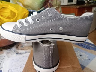 Zapatillas lona color gris  unisex talla 40