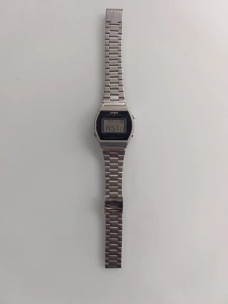 Reloj Casio Digital Plateado