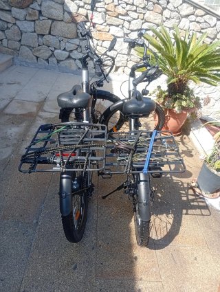 2 Bicicletas Elétricas com Travões Hidráulicos