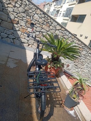 2 Bicicletas Elétricas com Travões Hidráulicos
