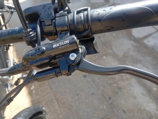 2 Bicicletas Elétricas com Travões Hidráulicos