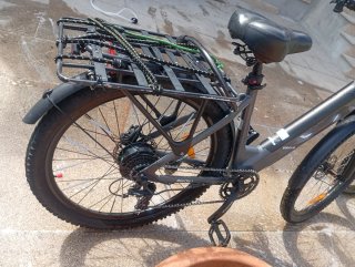 2 Bicicletas Elétricas com Travões Hidráulicos