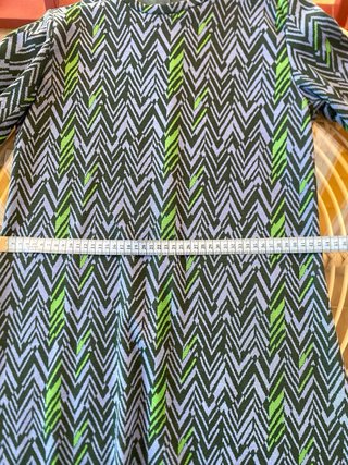 Vestido midi estampado zig-zag