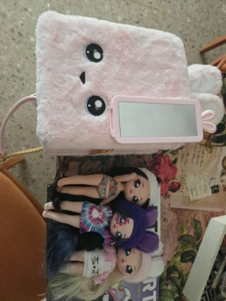 Muñecas de peluche con espejo