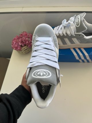 Zapatillas Adidas Campus Grises y Blancas Nuevas