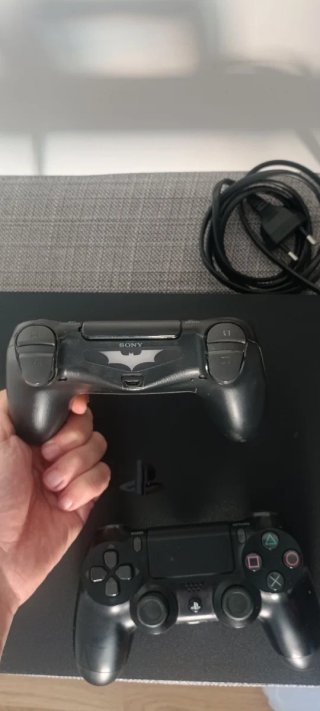 PS4 Slim 1TB Negra