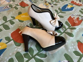 Tacones Corte Inglés Blanco y Negro