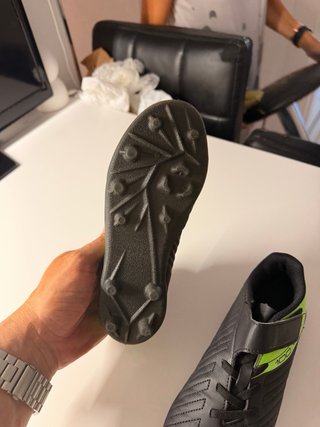 Zapatillas Fútbol Niño Decathlon Talla 33.