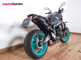 YAMAHA MT 09