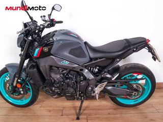 YAMAHA MT 09