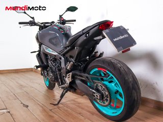 YAMAHA MT 09