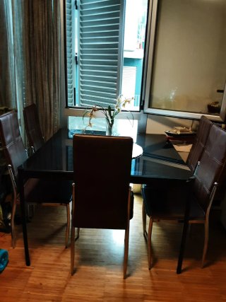 Mesa comedor de cristal negra con 6 sill