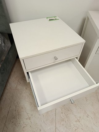 Mesita de noche blanca 2 cajones patas metálicas