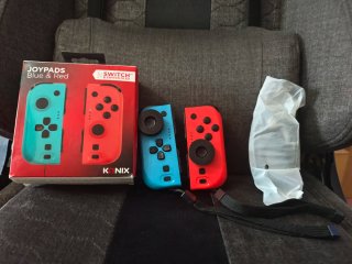 Mando Konix para Nintendo Switch Azul y Rojo