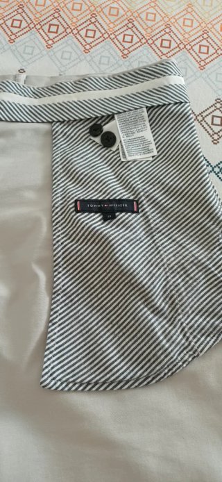 Bermuda Tommy Hilfiger Talla 42 - SÓLO 25€
