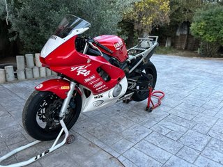 Yamaha R6 2000 Carburación
