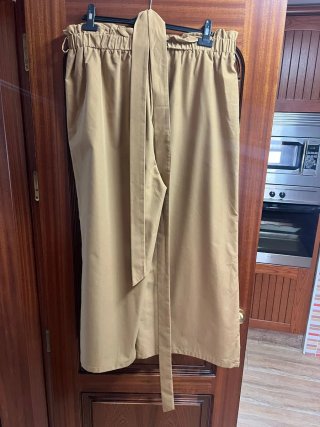 Pantalón paperbag Shein Talla 48 (4XL)