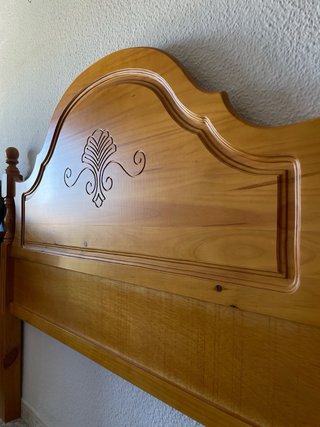 Cabecero de pino macizo estilo rústico